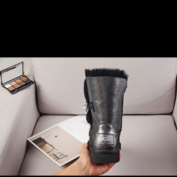 Ugg Boots - Picture 5 of 5